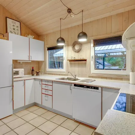 Jensen - 700m To The Fjord By Interhome *