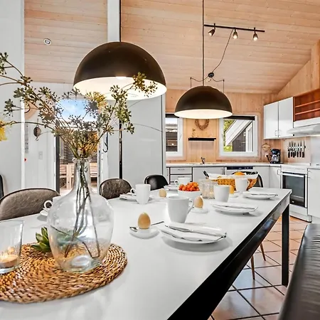 Jensen - 700m To The Fjord By Interhome